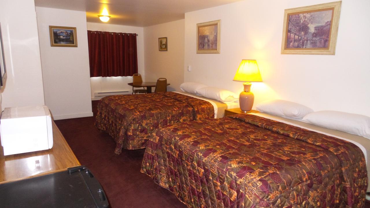 Golden Lion Motel Raymond Exteriör bild