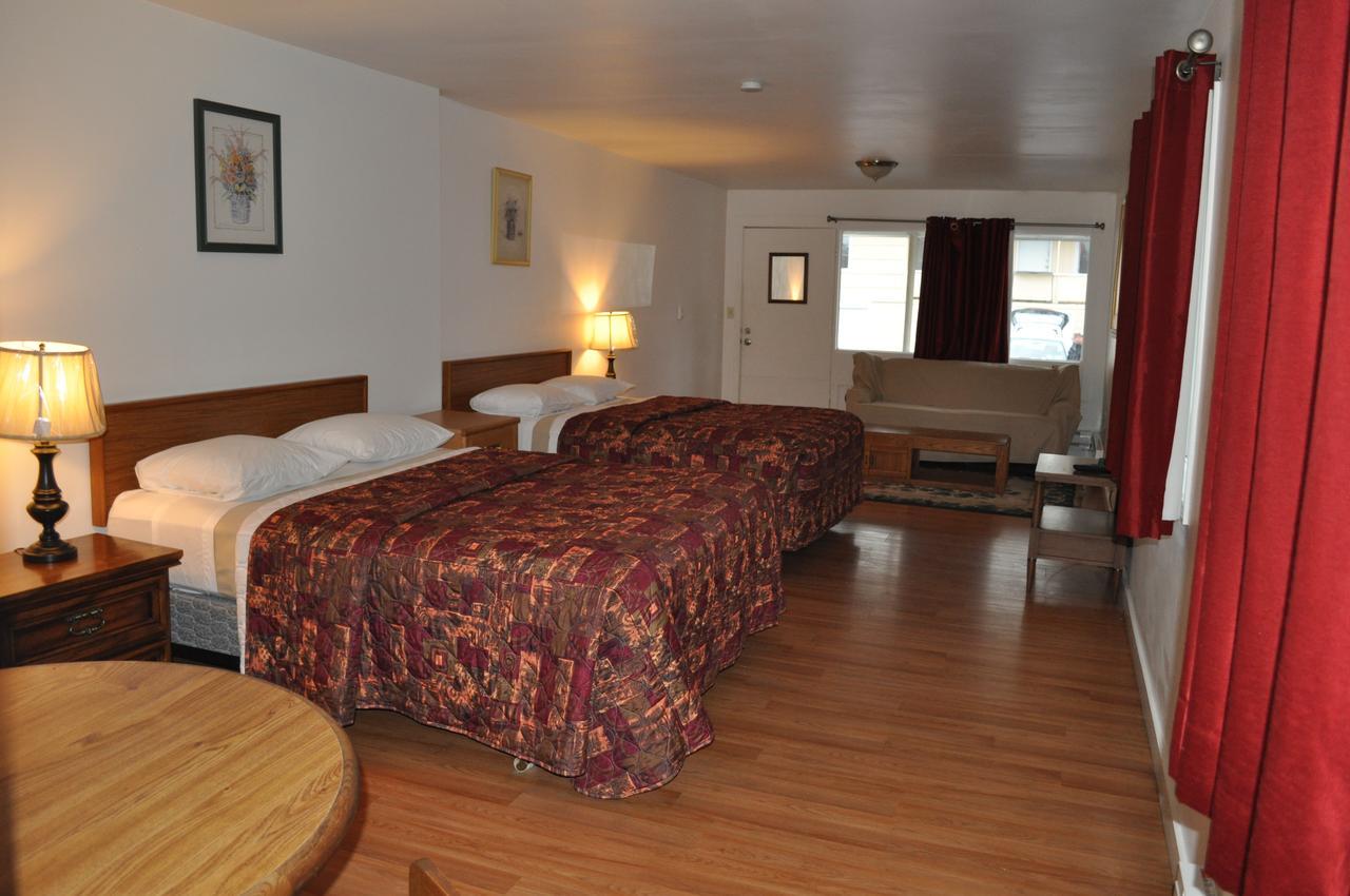 Golden Lion Motel Raymond Exteriör bild